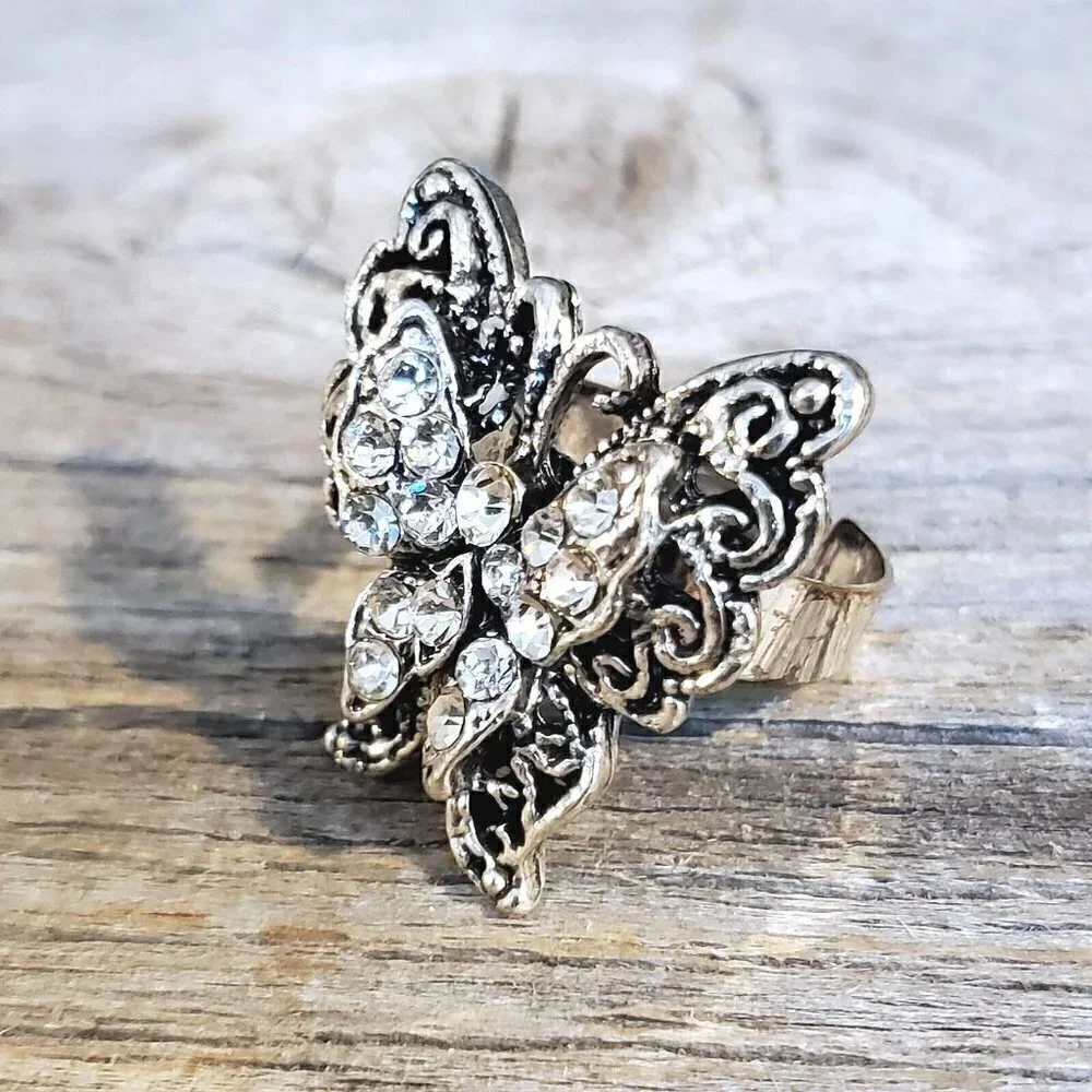 Vintage Y2K 90s Clear Crystal Butterfly Silver Adjustable Cocktail Ring